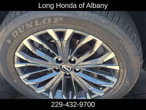 Used 2026 Nissan Rogue Platinum w/ Platinum Premium Package AWD/4WD image 11
