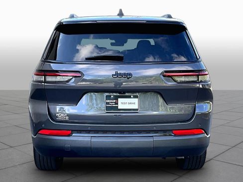 Used 2025 Jeep Grand Cherokee L Altitude RWD image 5