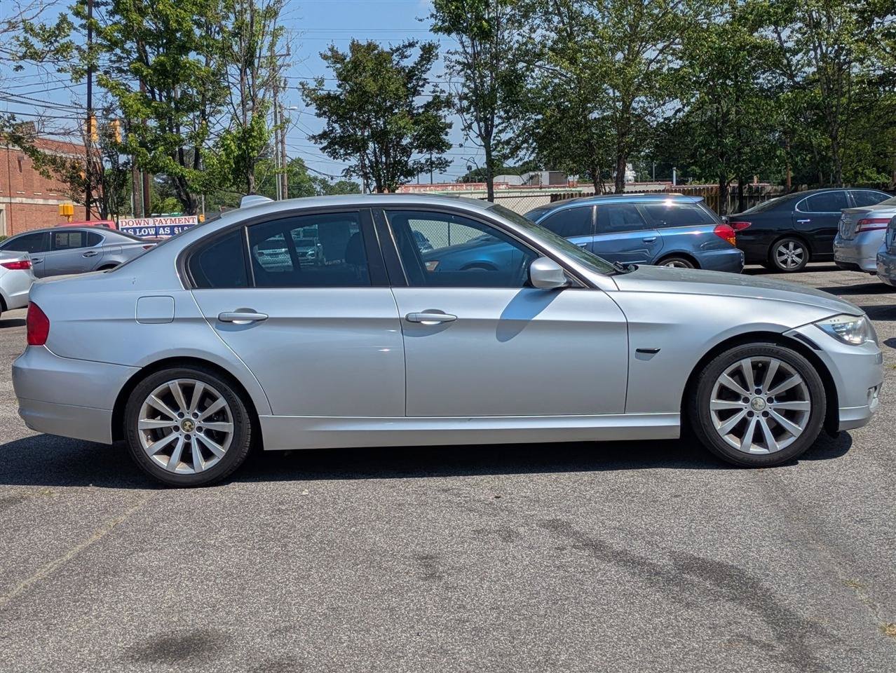 Used 2009 BMW 328i Sedan RWD image 10
