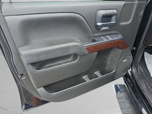 Used 2018 GMC Sierra 1500 SLT AWD/4WD image 9
