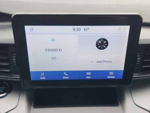 Used 2023 Ford Explorer XLT RWD image 5