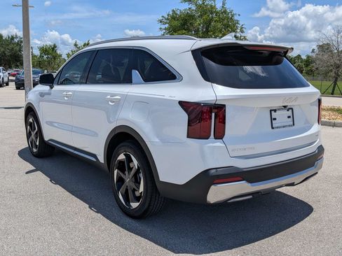 Certified 2025 Kia Sorento EX AWD/4WD image 7