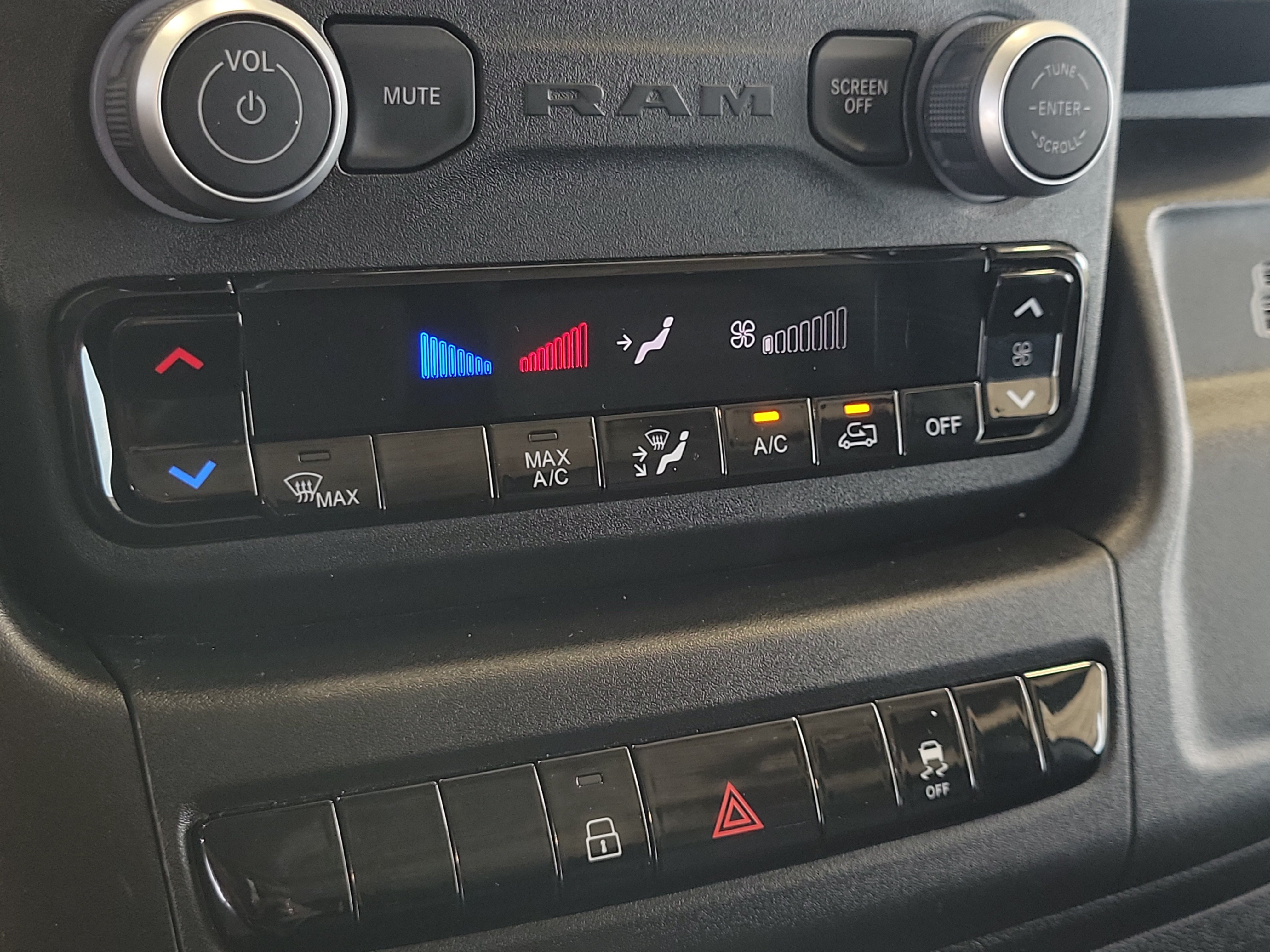 Used 2025 RAM ProMaster 1500 FWD image 20