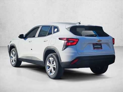 New 2026 Chevrolet Trax LS w/ Driver Confidence Package image 9