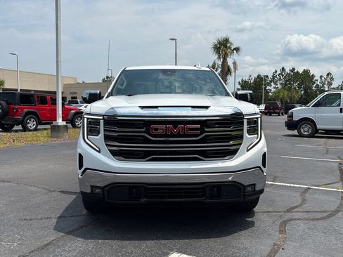 Used 2023 GMC Sierra 1500 SLT w/ SLT Premium Package AWD/4WD image 2