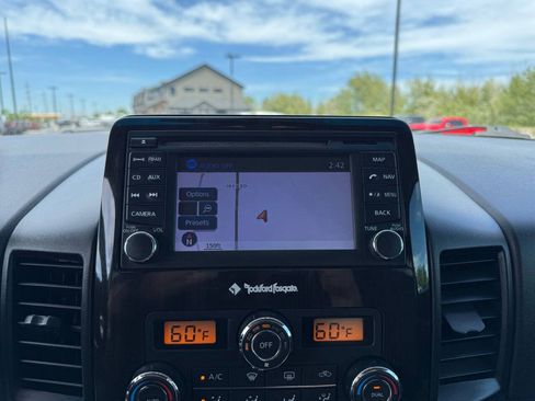 Used 2013 Nissan Titan SL AWD/4WD image 23