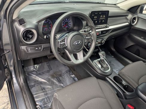 Used 2021 Kia Forte LXS image 12