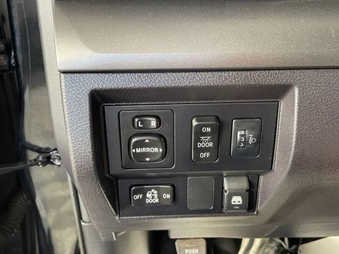 Used 2016 Toyota Tundra SR5 w/ TRD Off Road Package AWD/4WD image 14
