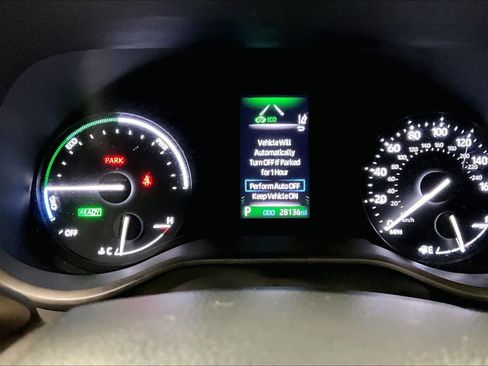 Certified 2024 Toyota Sienna LE image 23