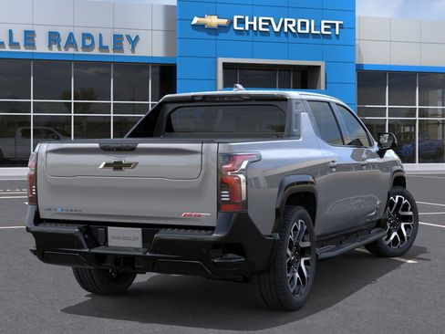 New 2025 Chevrolet Silverado EV RST image 4