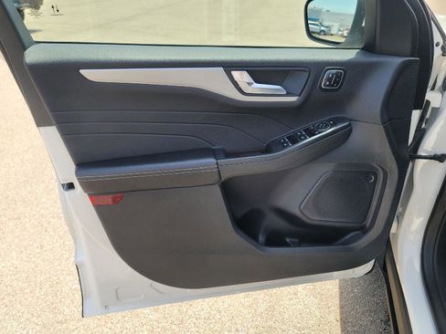 Used 2024 Ford Escape Platinum AWD/4WD image 19