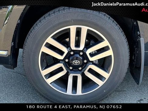 Used 2022 Toyota 4Runner Limited AWD/4WD image 7