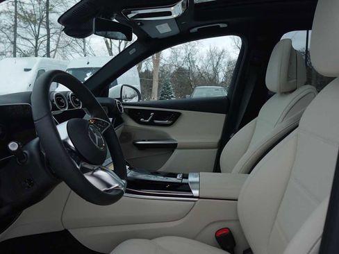 Used 2026 Mercedes-Benz GLC 300 4MATIC image 28