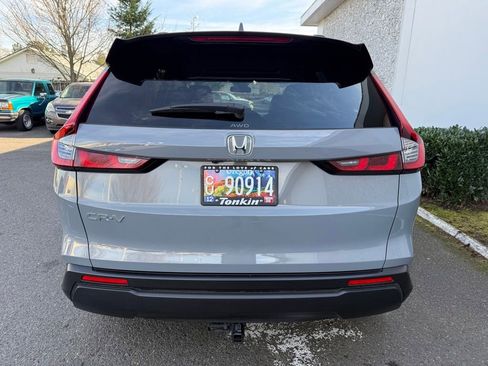 Used 2025 Honda CR-V EX image 7