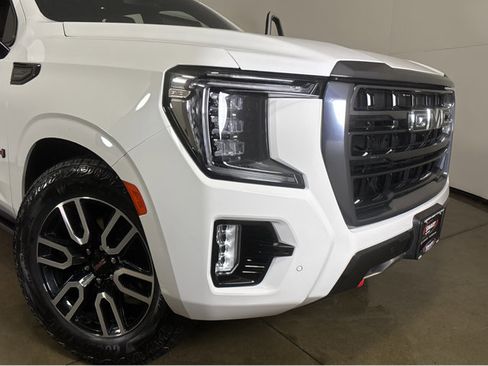 Used 2024 GMC Yukon AT4 image 10