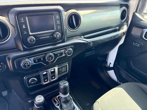Used 2020 Jeep Wrangler Sport AWD/4WD image 21