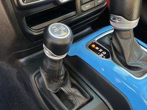 Used 2023 Jeep Wrangler Unlimited AWD/4WD image 30