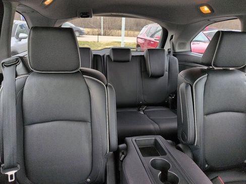 Used 2024 Honda Odyssey Elite image 8