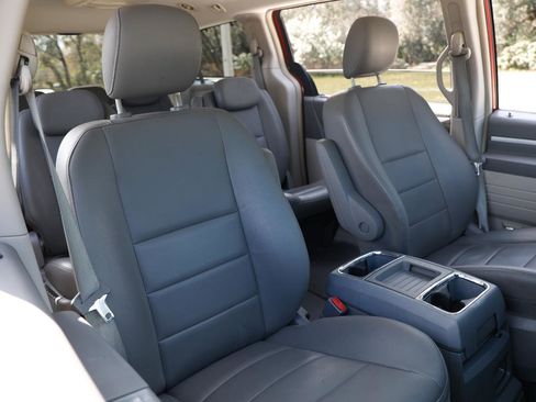 Used 2008 Dodge Grand Caravan SXT image 18