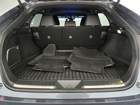 Used 2024 Toyota Venza Limited image 19