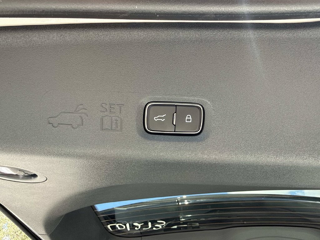 New 2027 Lincoln Navigator Black Label AWD/4WD image 13