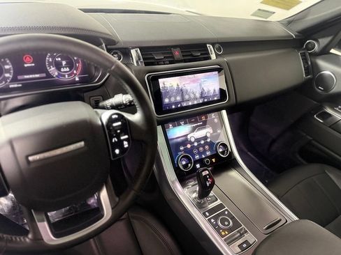 Used 2020 Land Rover Range Rover Sport SE AWD/4WD image 17