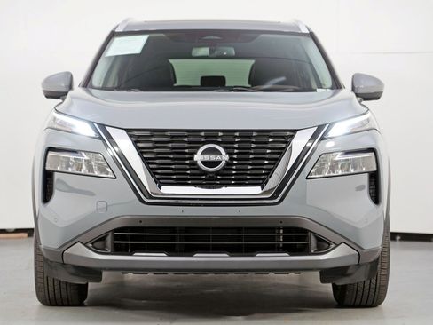 Used 2023 Nissan Rogue SL w/ SL Premium Package image 6