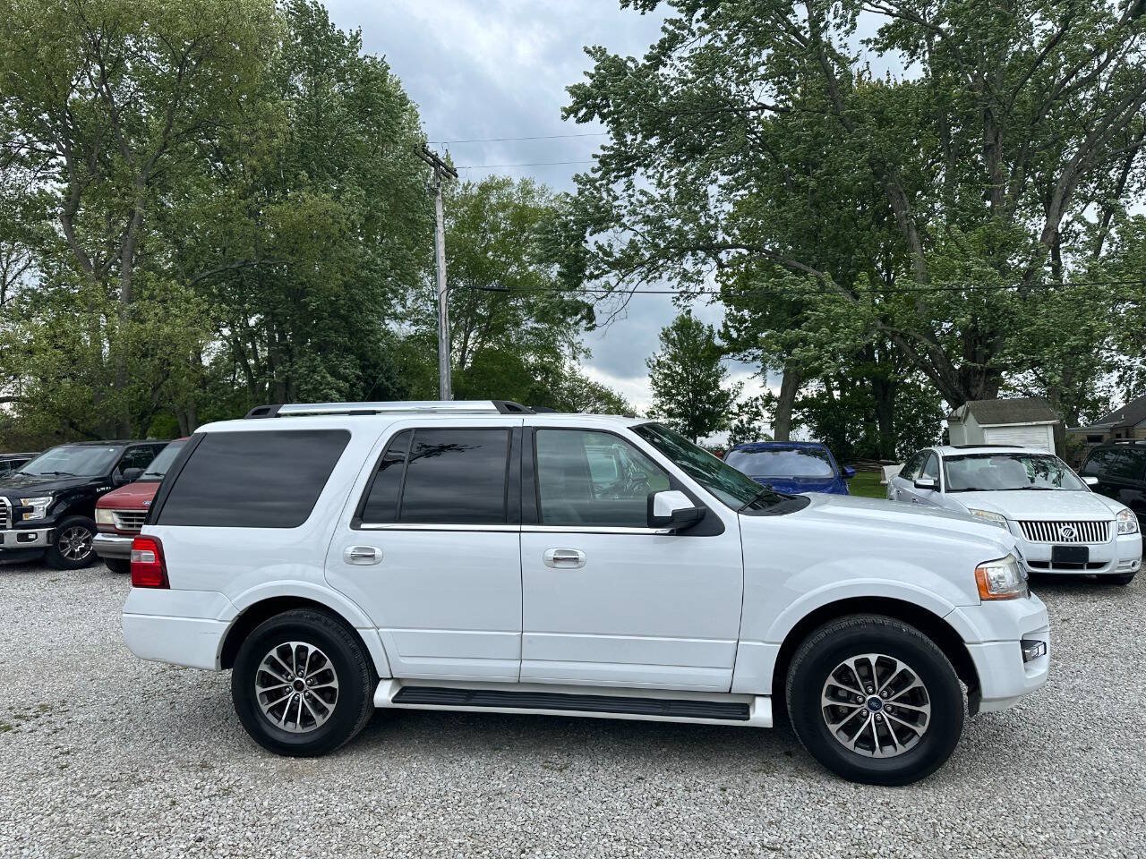 Used 2017 Ford Expedition Limited AWD/4WD image 4