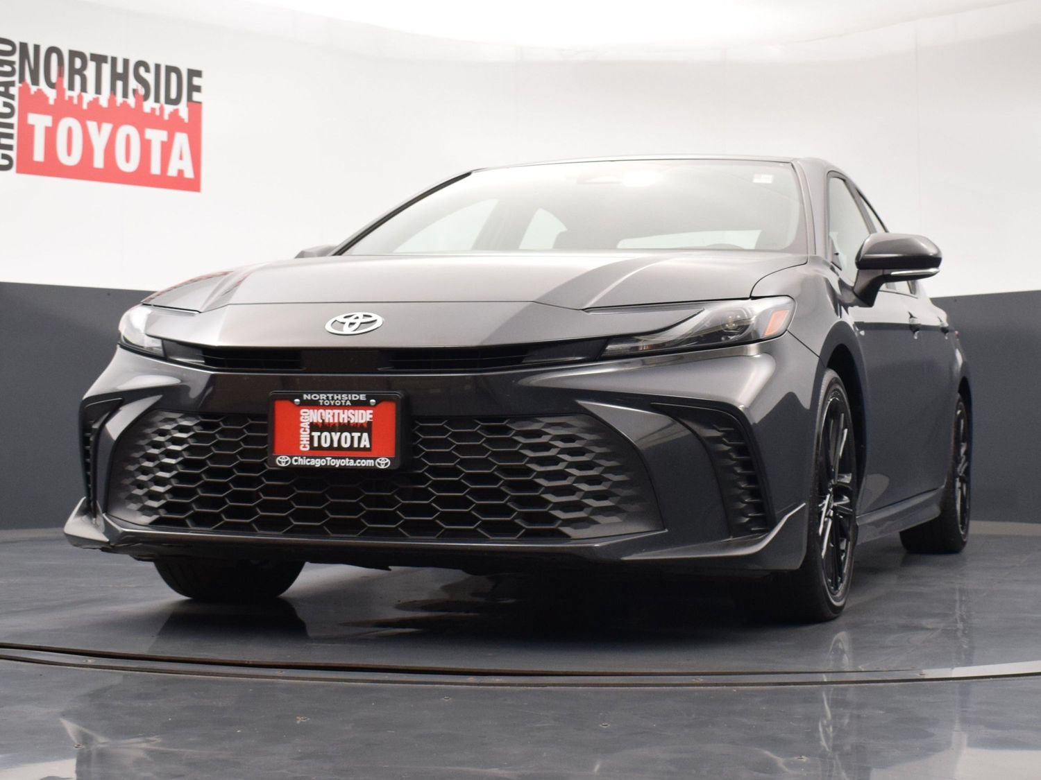 Used 2025 Toyota Camry SE FWD image 30