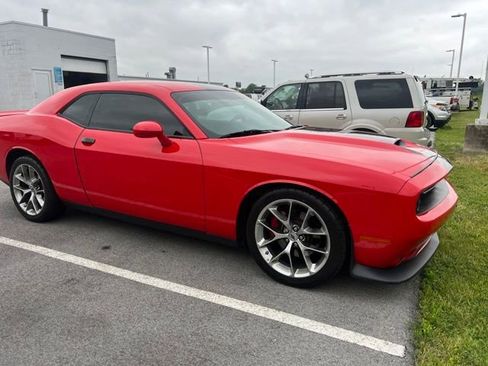Used 2022 Dodge Challenger GT RWD image 7
