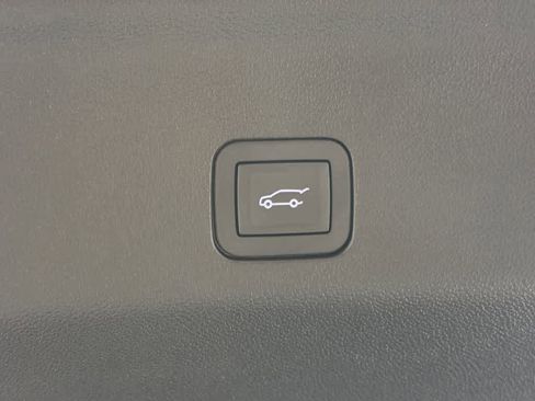 New 2026 GMC Yukon XL Elevation image 37