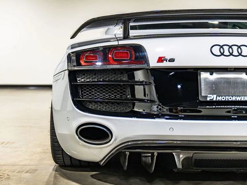 Used 2012 Audi R8 V10 image 42