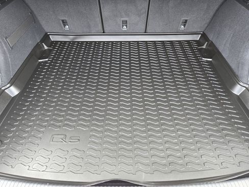 Certified 2024 Audi Q5 2.0T Premium w/ Summer of Audi Package image 40