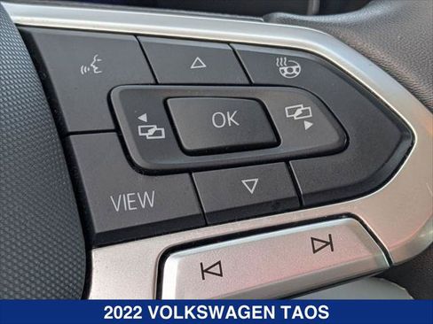 Used 2022 Volkswagen Taos SE FWD image 15