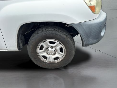Used 2010 Toyota Tacoma 2WD Regular Cab image 14