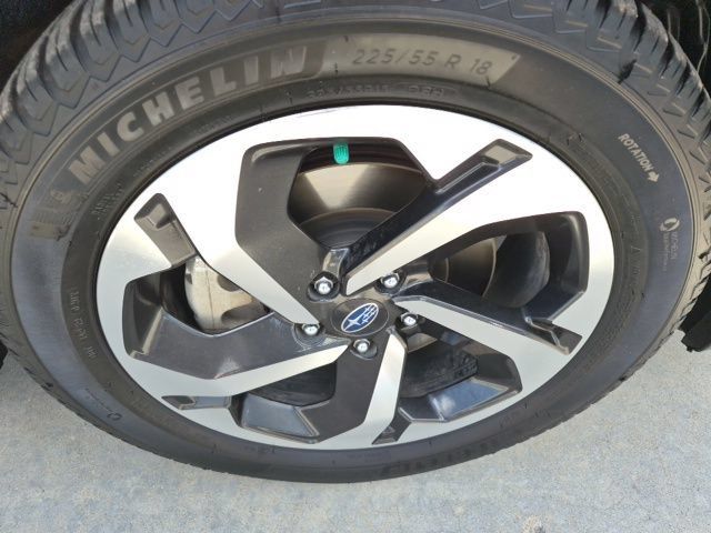 Used 2023 Subaru Forester Touring AWD/4WD image 5