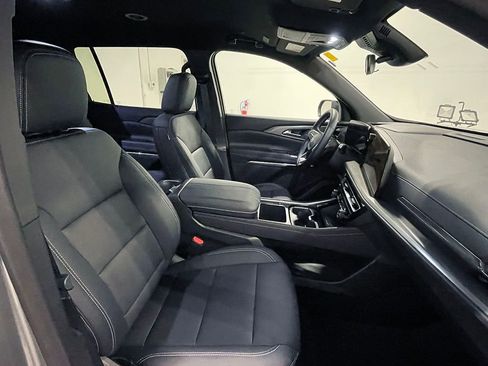 Used 2026 Chevrolet Traverse LT image 28