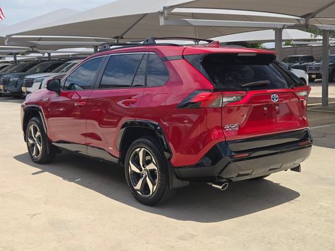 Used 2024 Toyota RAV4 SE w/ Weather & Moonroof Package AWD/4WD image 5