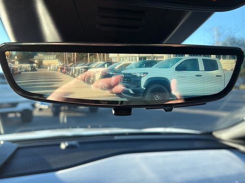 New 2026 Chevrolet Equinox EV LT image 28