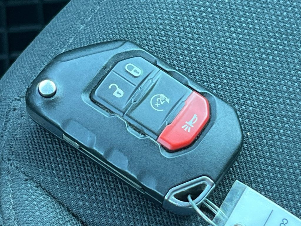 Used 2020 Jeep Wrangler Unlimited Sport S AWD/4WD image 28