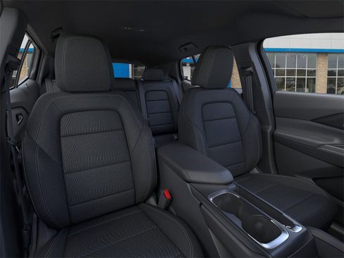 New 2026 Chevrolet Equinox EV LT image 16