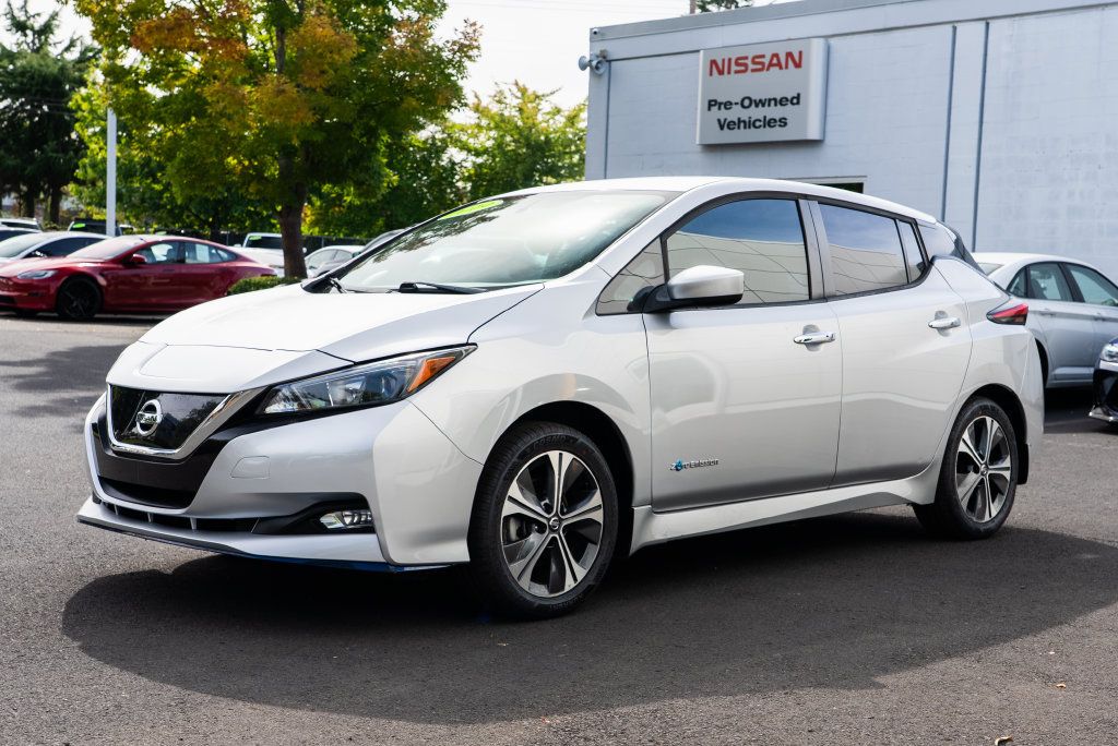 Used 2019 Nissan Leaf SV Plus w/ SV All Weather Package FWD image 3