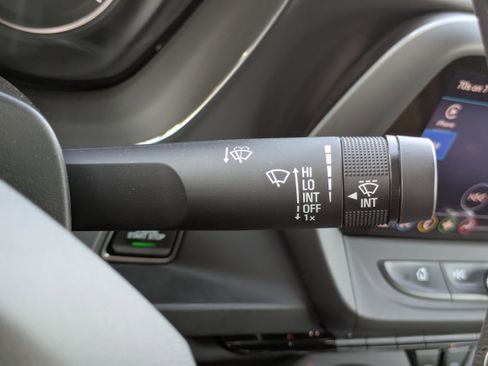 Used 2022 Chevrolet Camaro LT w/ Technology Package image 16