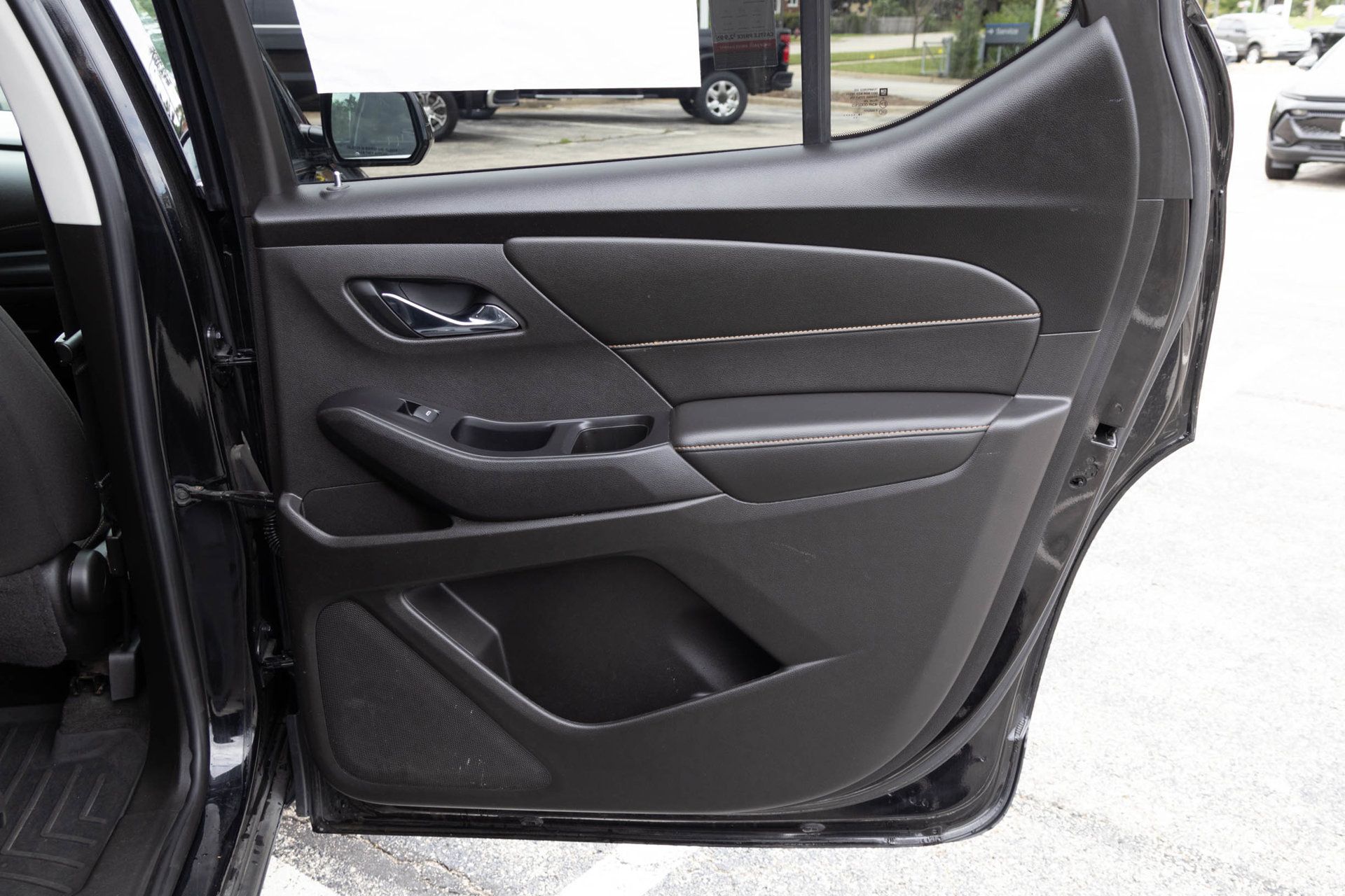 Used 2019 Chevrolet Traverse LS FWD image 39