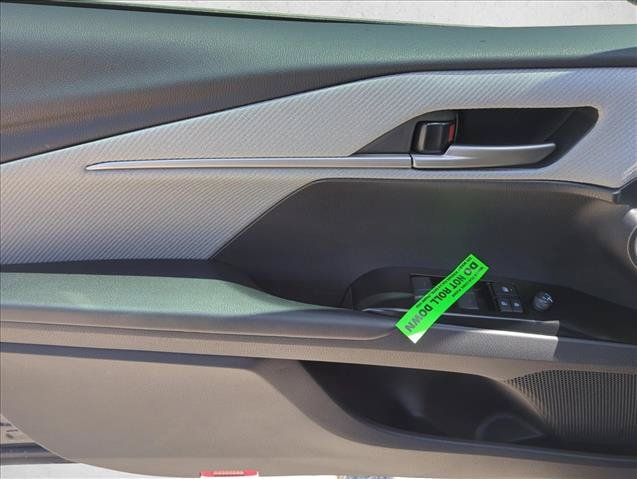 Used 2026 Toyota Camry SE FWD image 10