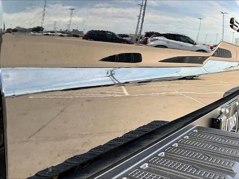 Used 2024 GMC Sierra 2500 AT4X image 44