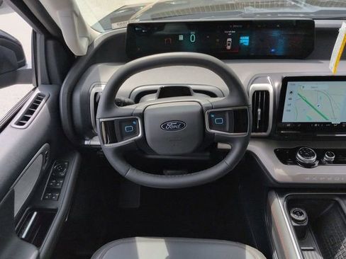 New 2025 Ford Expedition Max Active image 16