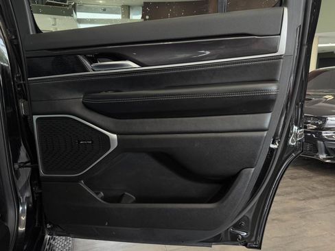 Used 2024 Jeep Wagoneer 4WD w/ Premium Group I image 30