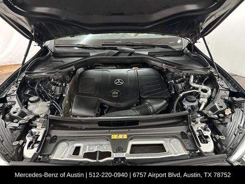 Certified 2025 Mercedes-Benz GLC 300 image 32