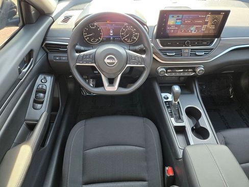 New 2026 Nissan Altima 2.5 SV w/ SV Special Edition Package FWD image 9